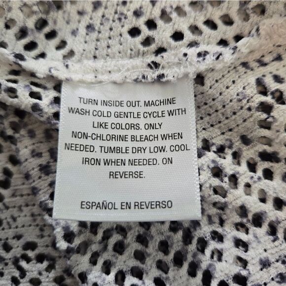 EC STYLE & CO GEOMETRIC PRINT EYELET TEXTURED SHIRT SZ. L - Picture 3 of 4